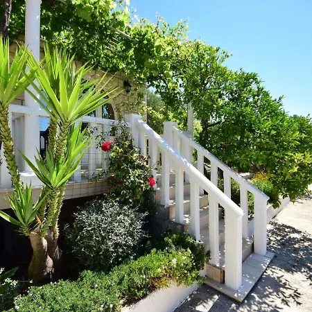 Apartment Balota - Moreska-1 By Interhome