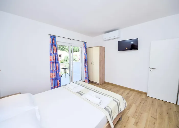 Apartman Balota - Moreska-1 By Interhome